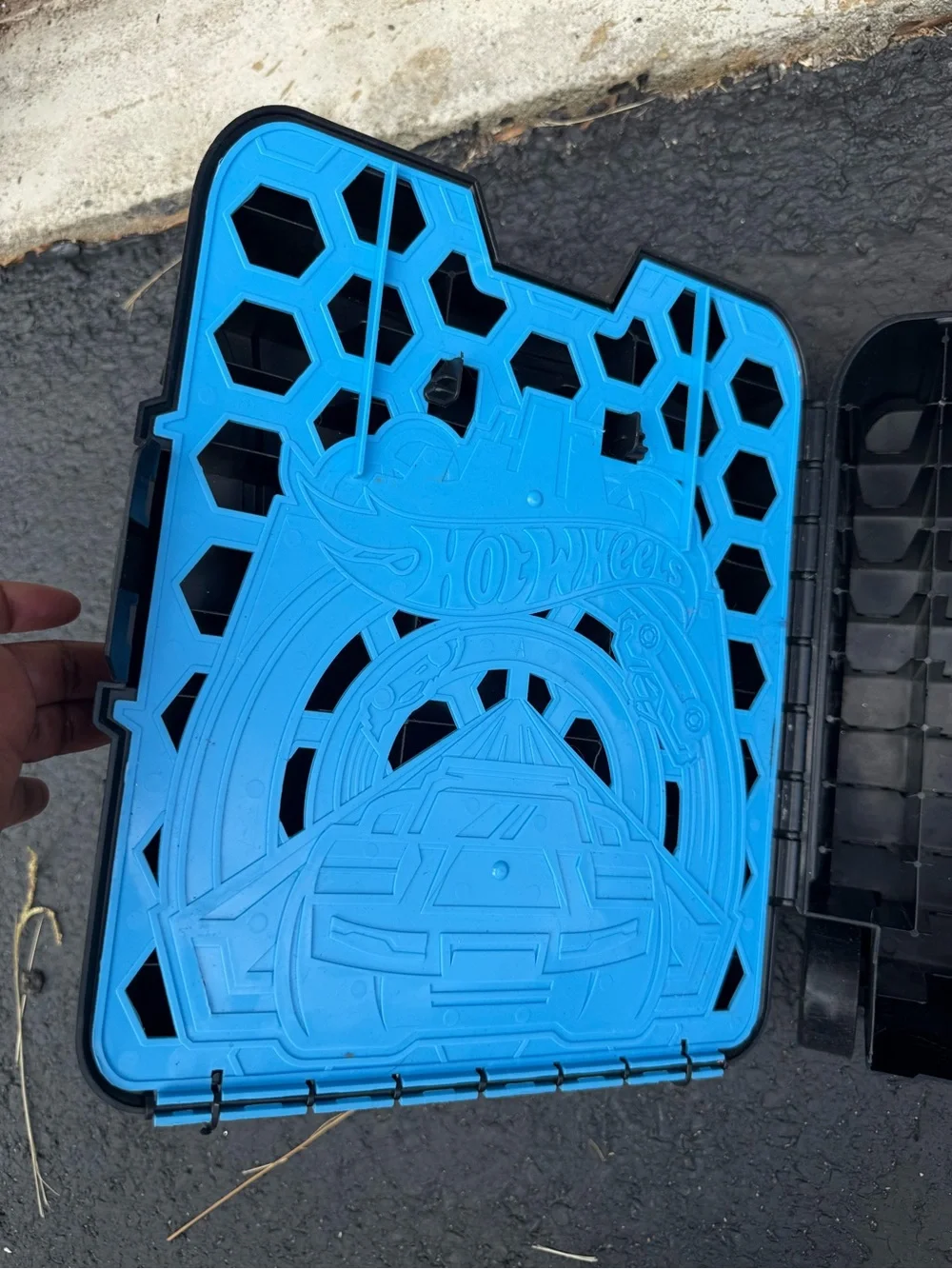 Kids Carry Case – Blue with Red Car Graphic